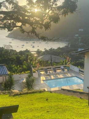 Casa com linda vista do mar e das montanhas no Portogalo